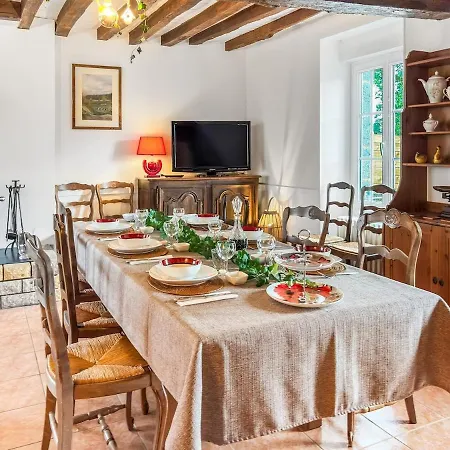 Pensión Grand Familial, Jardin Prive 3*